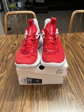 UA Team Curry Sneaker